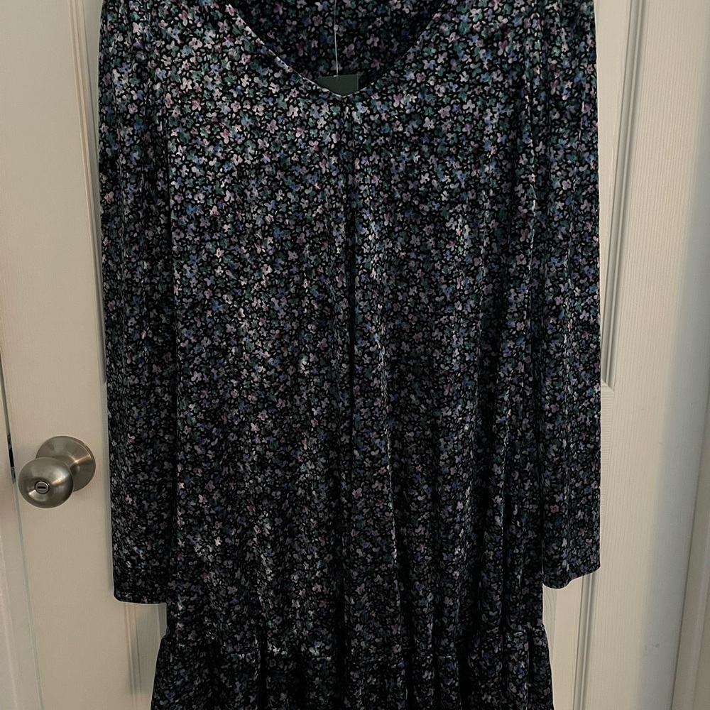 Floral Long Sleeve Dress, size M